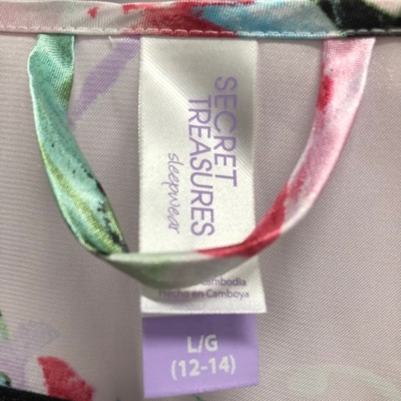 Gorgeous Satin Coverup Robe Kimono, L, NWT - Picture 5 of 10